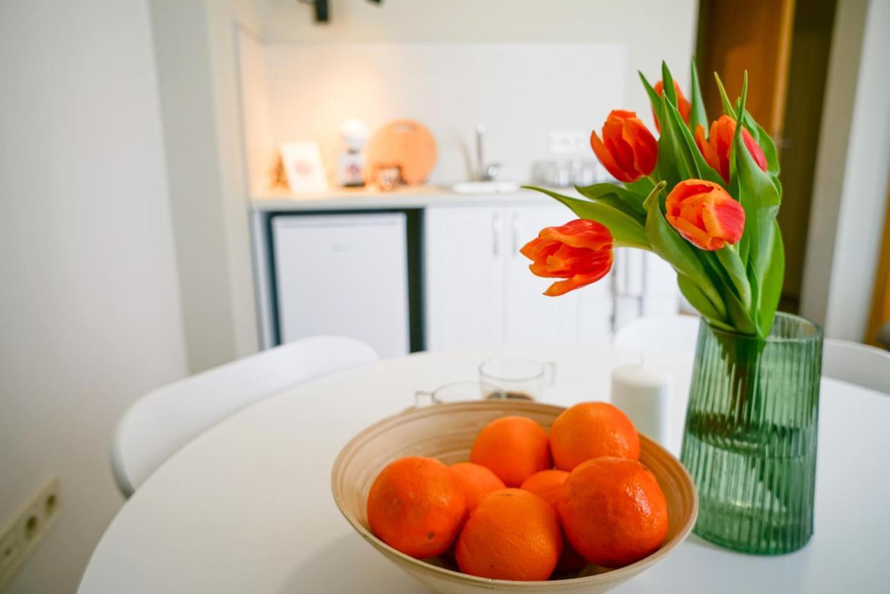 So Close Kapana - 2 Rooms Central Apartments プロヴディフ エクステリア 写真