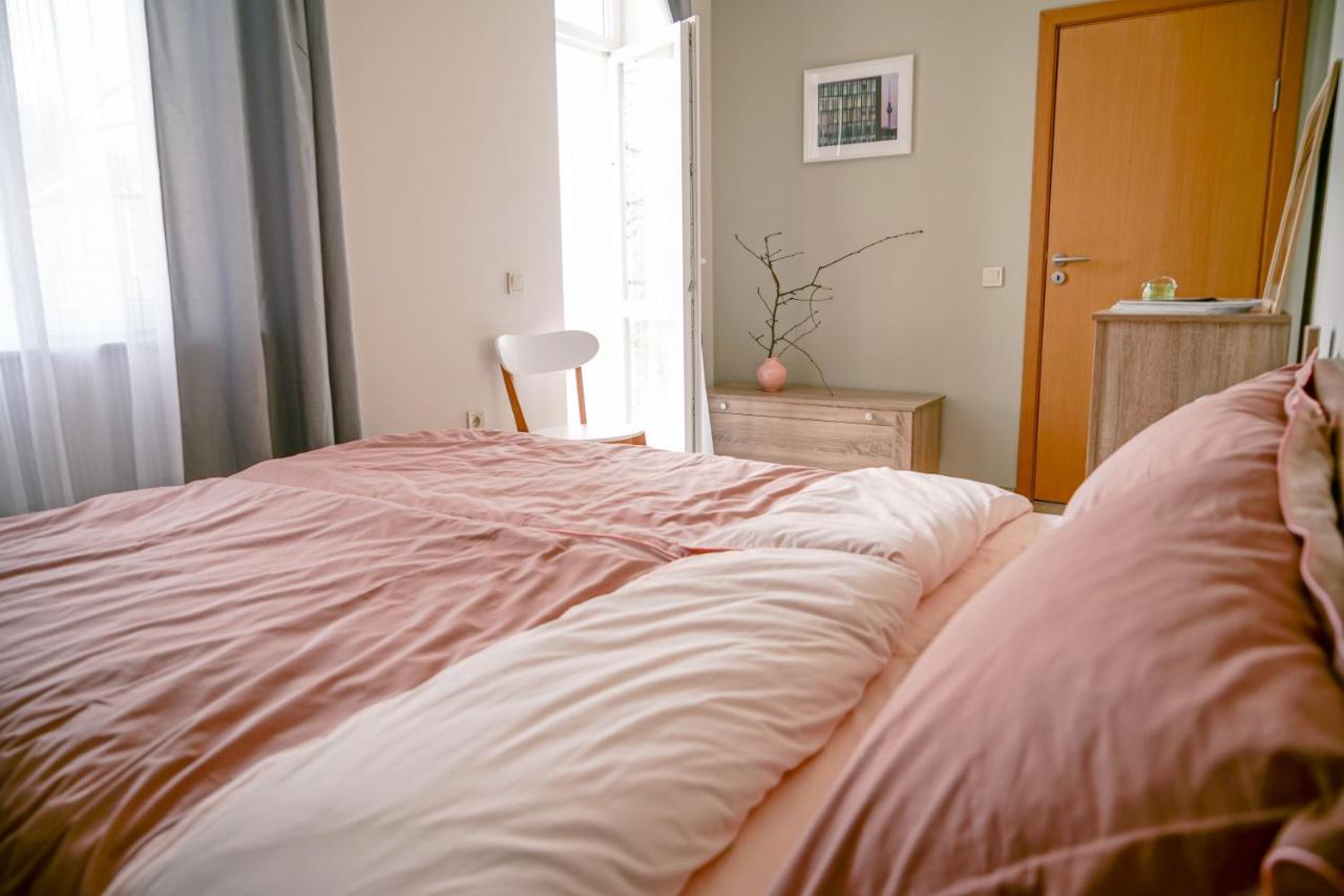 So Close Kapana - 2 Rooms Central Apartments プロヴディフ エクステリア 写真