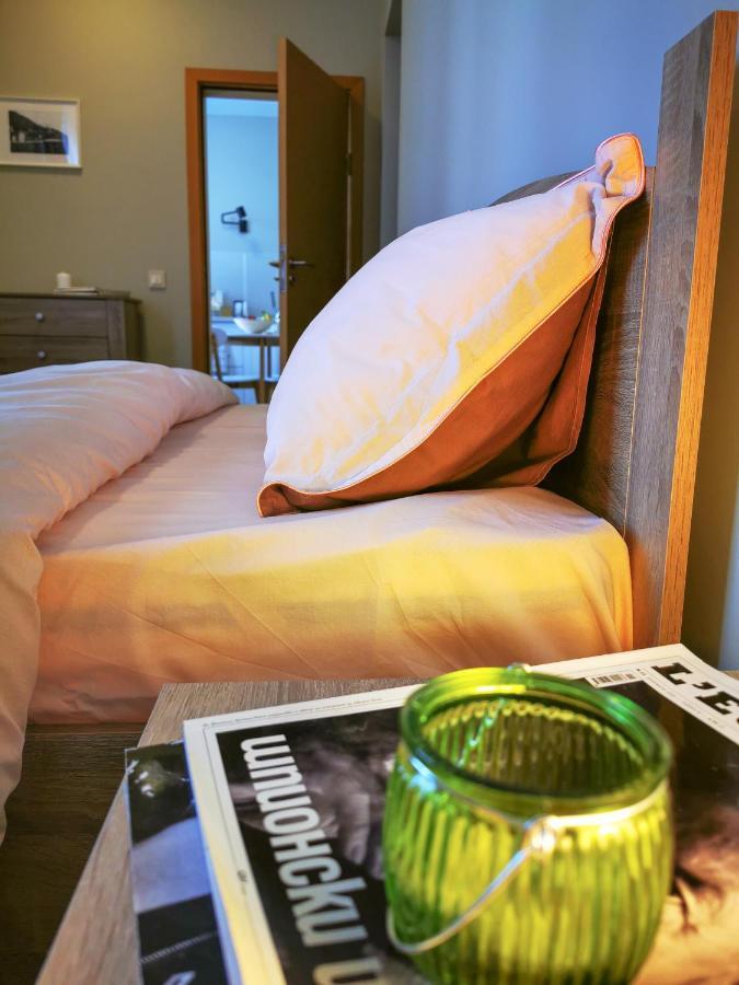 So Close Kapana - 2 Rooms Central Apartments プロヴディフ エクステリア 写真