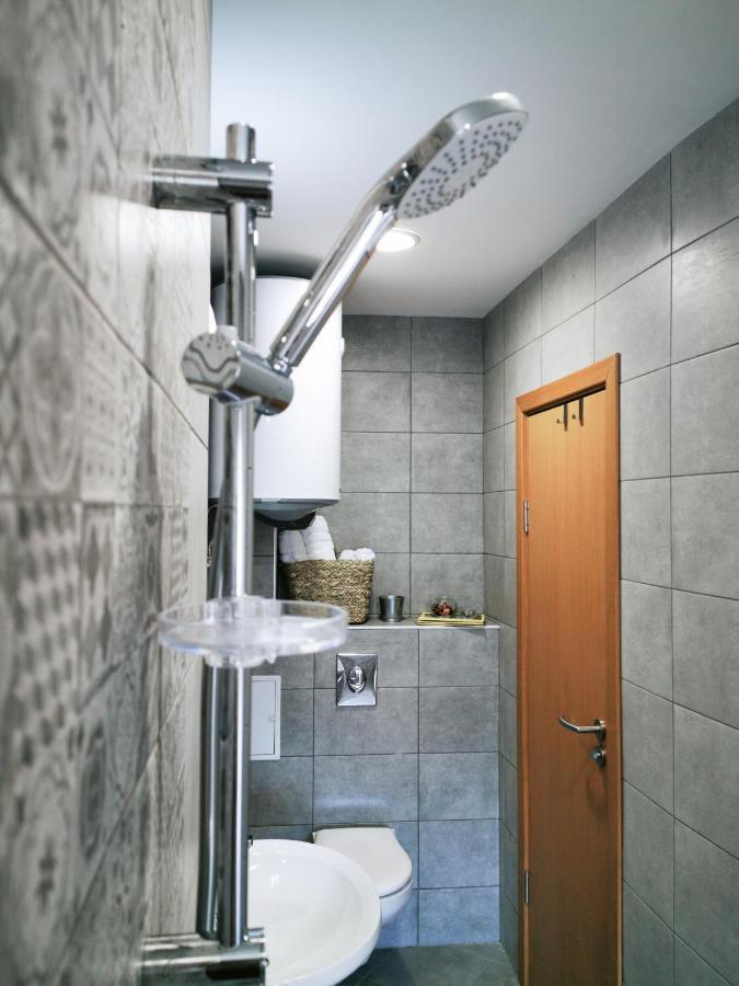 So Close Kapana - 2 Rooms Central Apartments プロヴディフ エクステリア 写真