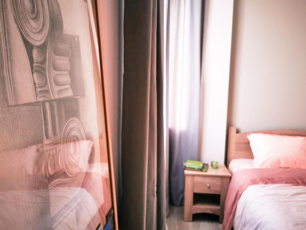 So Close Kapana - 2 Rooms Central Apartments プロヴディフ エクステリア 写真