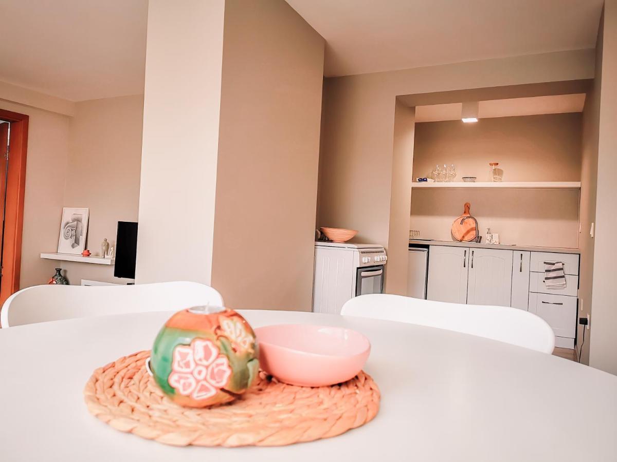 So Close Kapana - 2 Rooms Central Apartments プロヴディフ エクステリア 写真